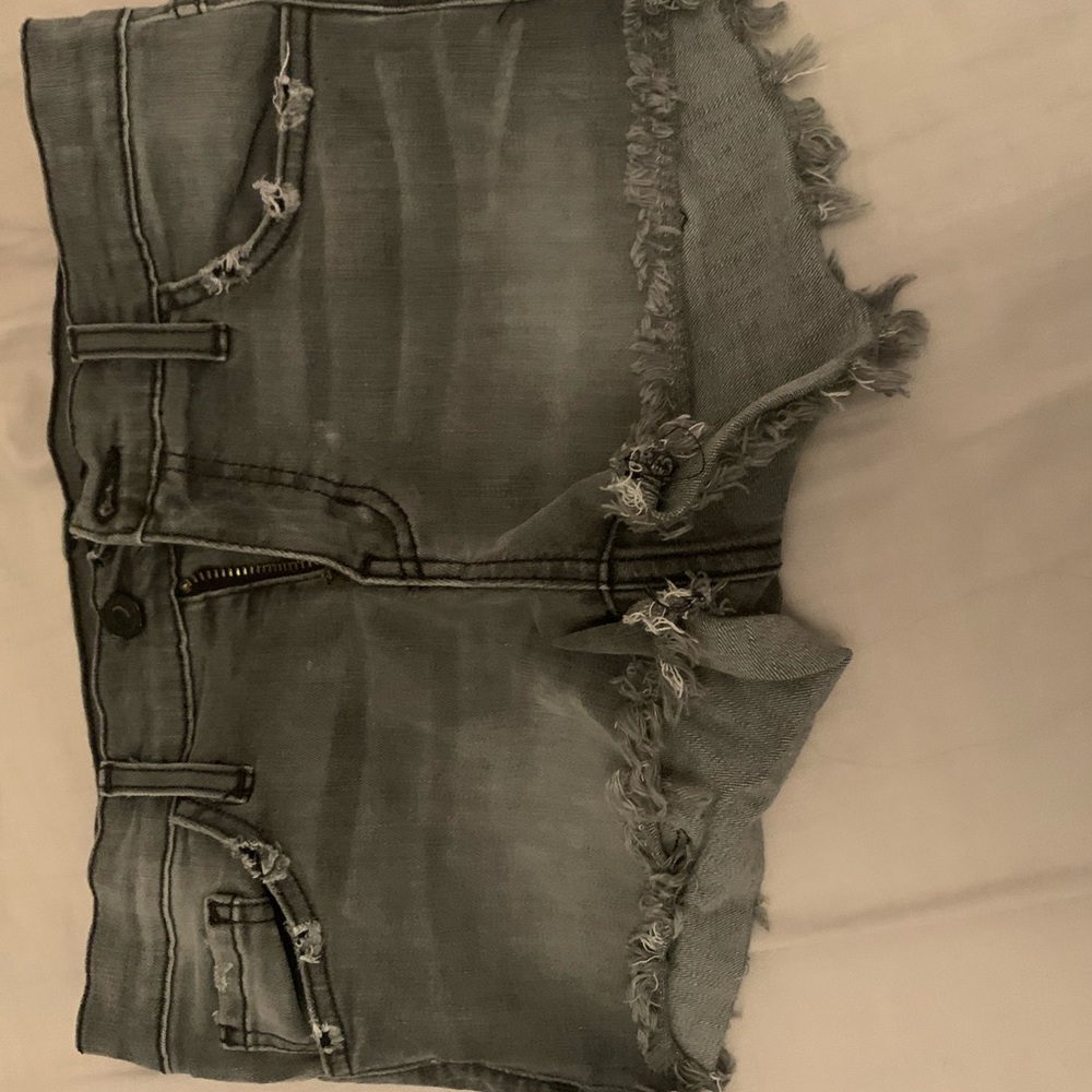 Buckle Jean shorts